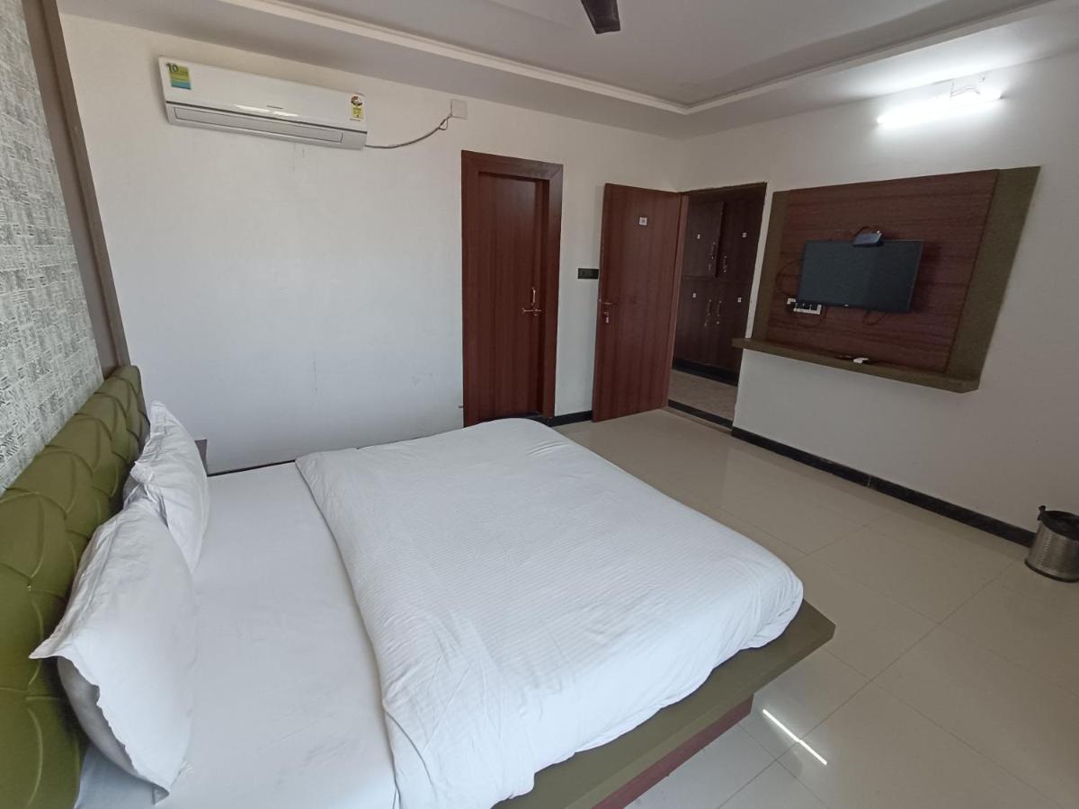 Hotel Laakhan By Ghumo Udaipur Luaran gambar